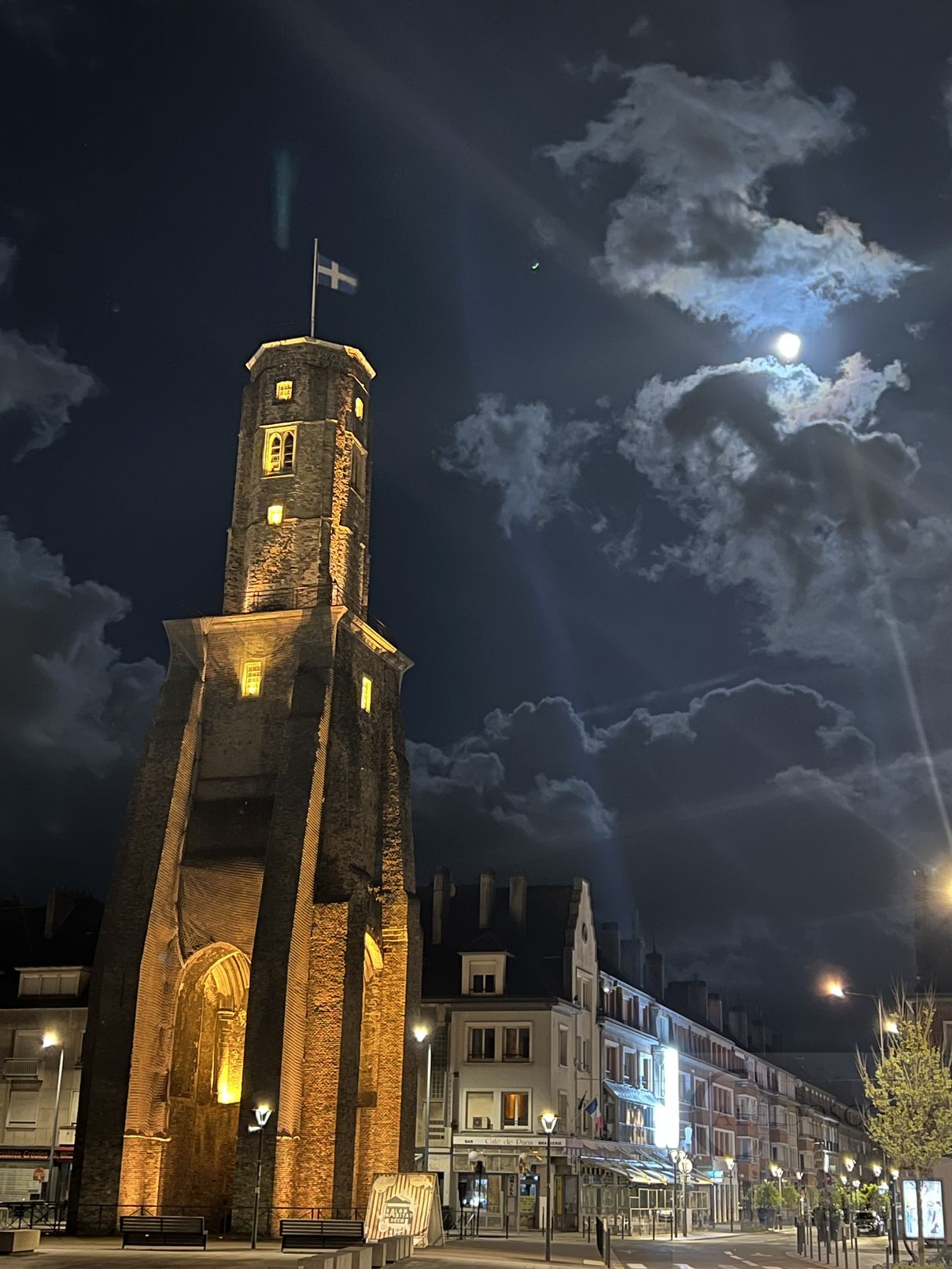 tour_du_Guet_pleine_lune_IMG_2128.jpg