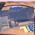 Éric Doisy : À la frite de Calais. Technique mixte sur bois brut, 28X202 cm Éric Doisy : À la frite de Calais. Technique mixte sur bois brut, 28X202 cm