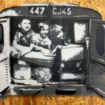 Éric Doisy: Bourgeois. Acrylique et bombe aérosol sur papier artisanal. 68,5X49,5
cm Éric Doisy: Bourgeois. Acrylique et bombe aérosol sur papier artisanal. 68,5X49,5 cm